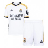 Dětský fotbalový dres Real Madrid 2023-24 Domácí Krátký Rukáv (+ trenýrky)